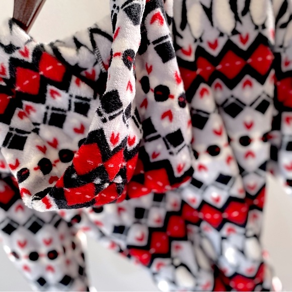 Vera Bradley Hooded Fleece Penguin Robe Hooded ✨ Red + Gray Size Medium - Picture 1 of 8